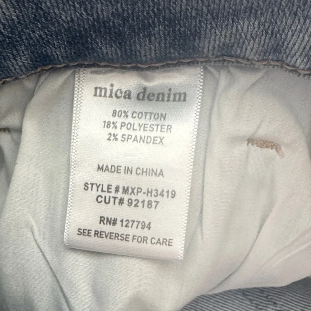Distressed Denim Women Shorts - Picture 10 of 12